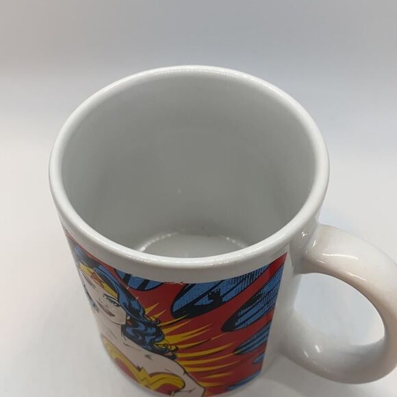 Zak Designs Wonder Woman Mug 11 oz Mug Coffee mug - Picture 6 of 6